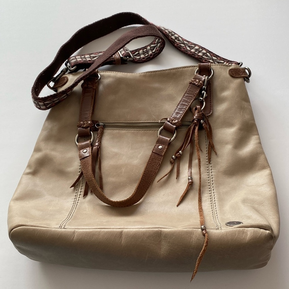 The Sak Ashland hobo leather bag crossbody should strap VGUC